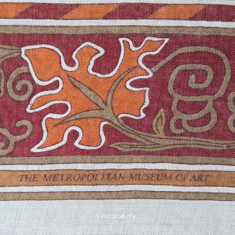 NWOT Metropolitan Museum of Art Wool & Silk Square Scarf Autumn Fall Colors NYC - Picture 8 of 16
